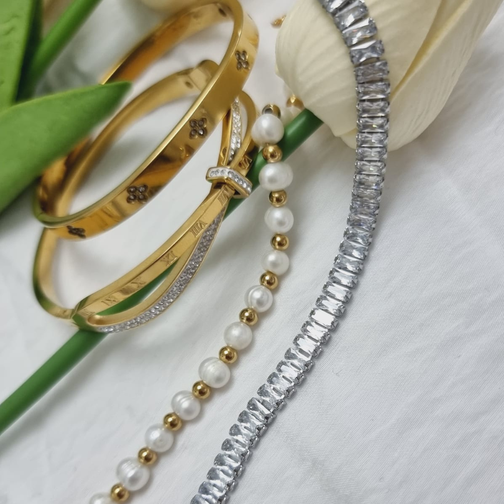 Bracelets & Bangles