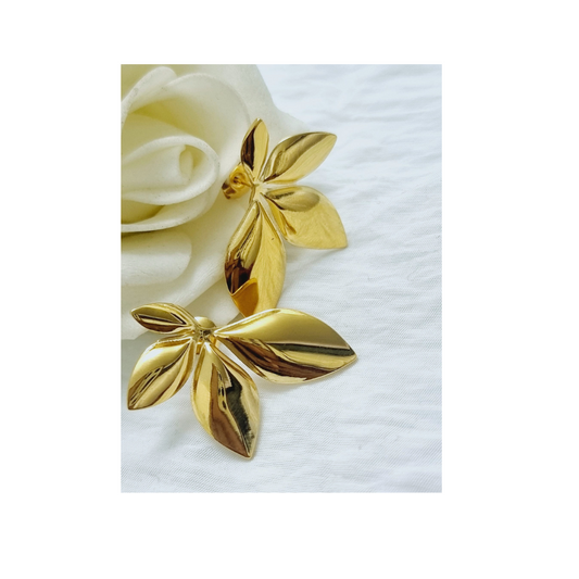 Flora Leaf Studs