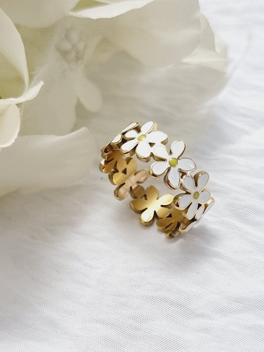 Daisy Bloom Ring