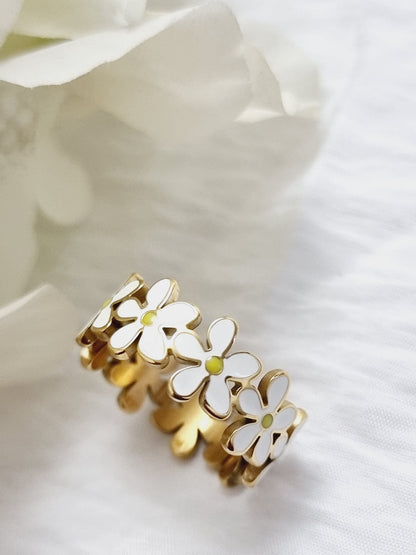 Daisy Bloom Ring